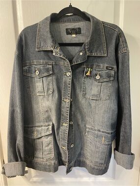 Plus size Classic Denim Jacket!